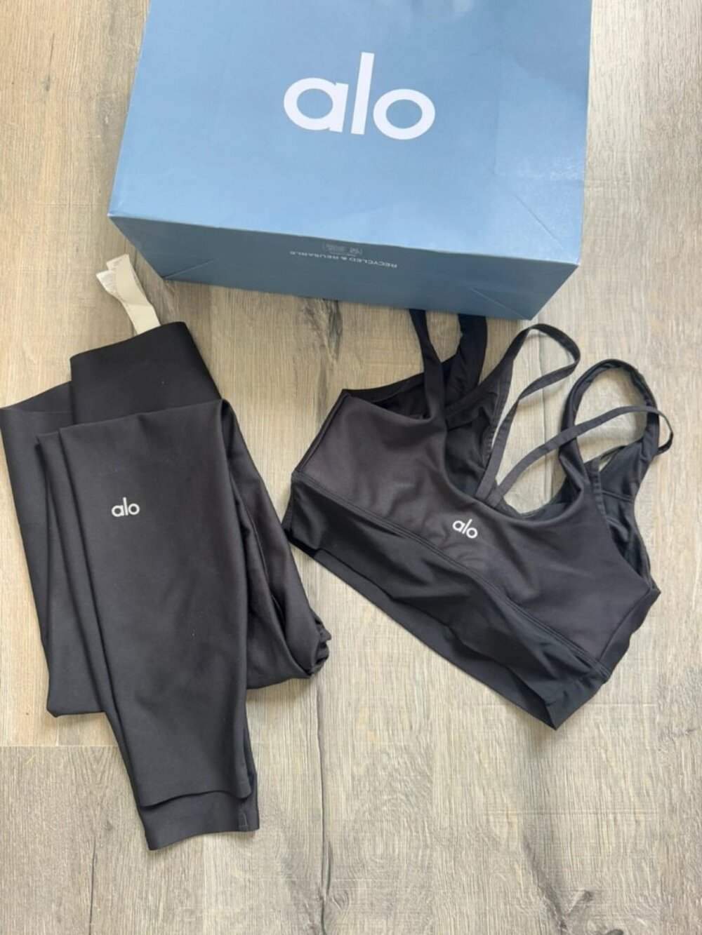 Alo Yoga Black Activewear Set Leggings & Sports Bra Size S
